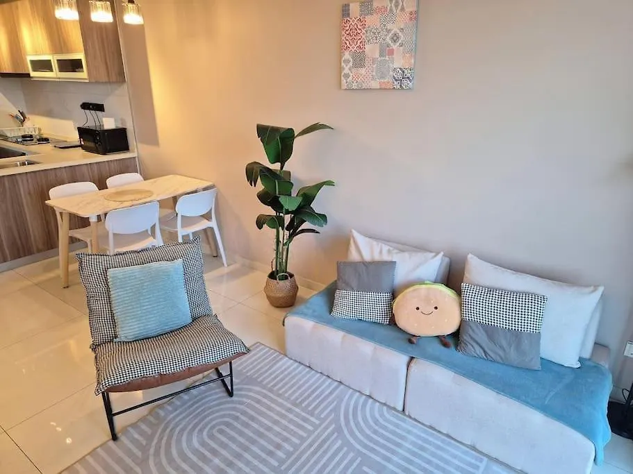 Serene And Peaceful 2 Bedrooms 3 Pax - 10 Min To Ciq Johor Bahru 0*,  Malaysia