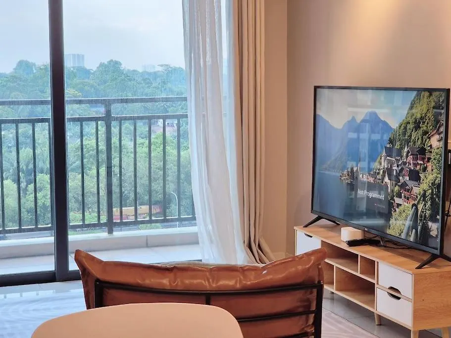Serene And Peaceful 2 Bedrooms 3 Pax - 10 Min To Ciq Johor Bahru