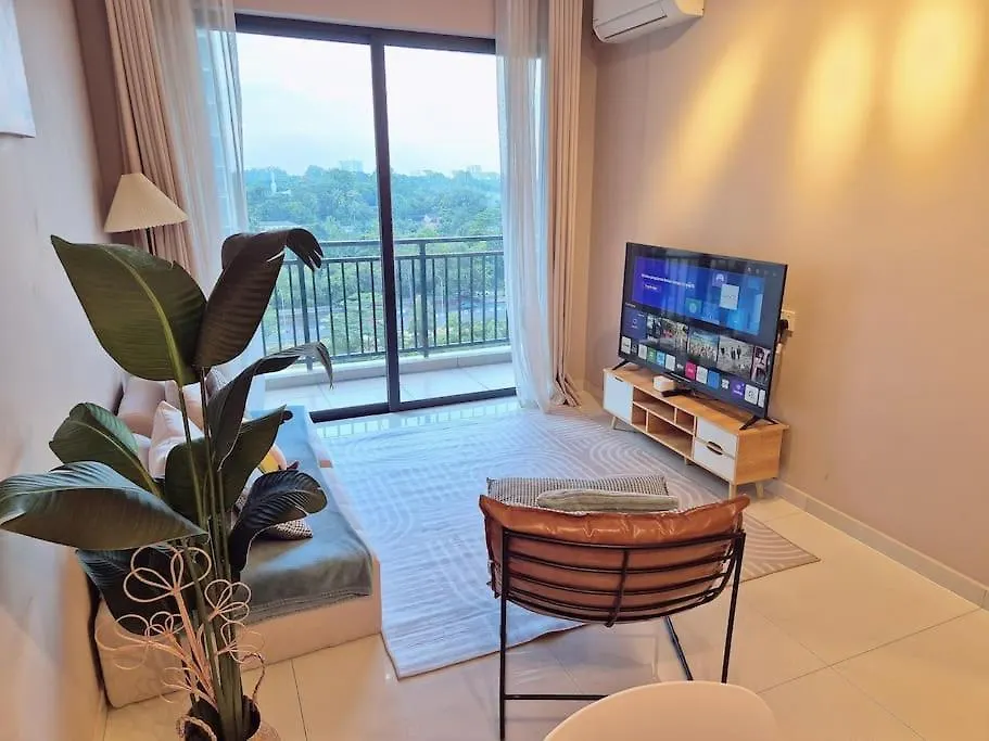 Serene And Peaceful 2 Bedrooms 3 Pax - 10 Min To Ciq Johor Bahru 0*,