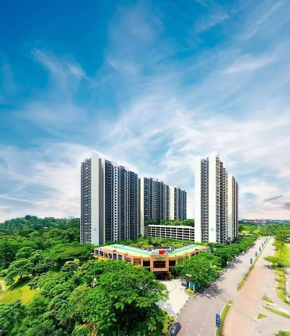 Serene And Peaceful 2 Bedrooms 3 Pax - 10 Min To Ciq Johor Bahru Apartment